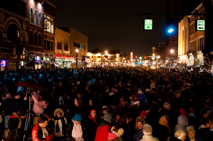 Holiday events in Akron and Canton Ohio Light up Downtown